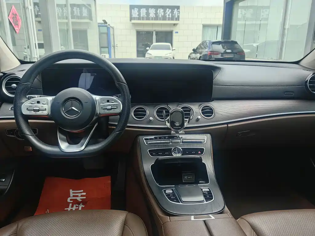 Mercedes-Benz E-Class 2020 — фото 8