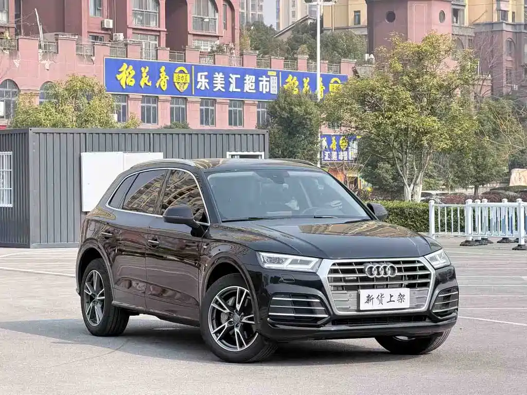 Audi Q5L 2020 — фото 3
