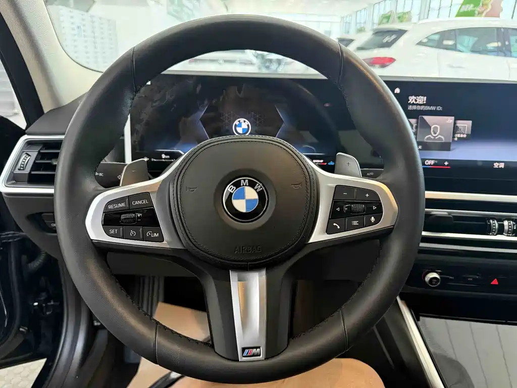 BMW 3 Series 2022 — фото 10