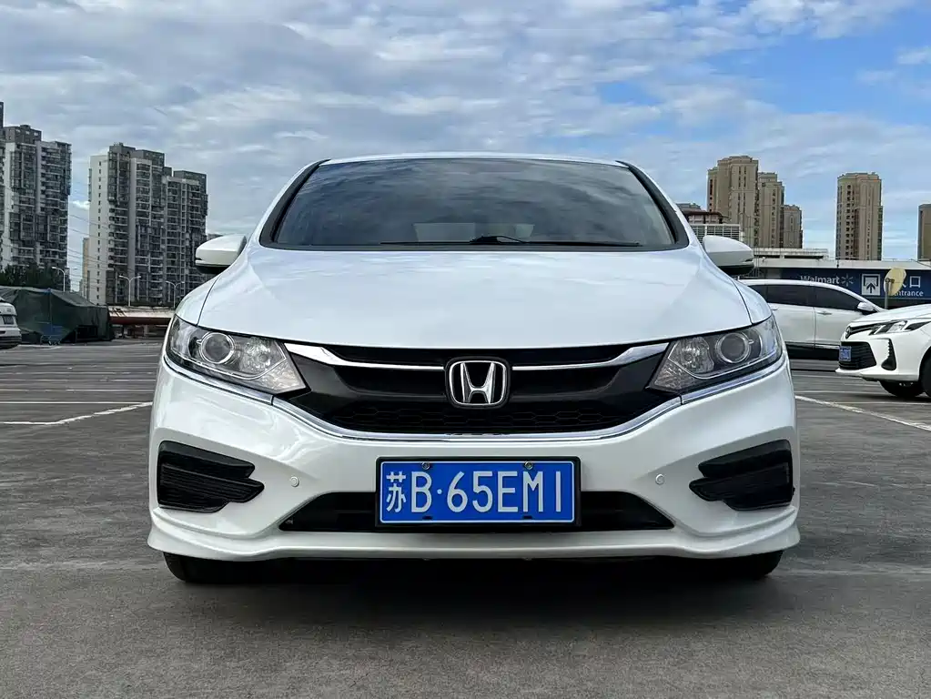 Honda Jade 2017