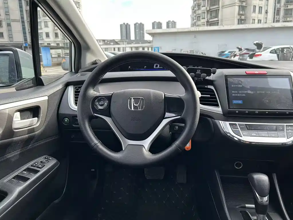 Honda Jade 2017 — фото 14