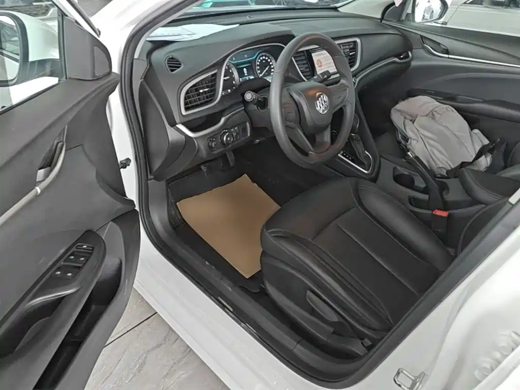 Buick Excelle 2020 — фото 16