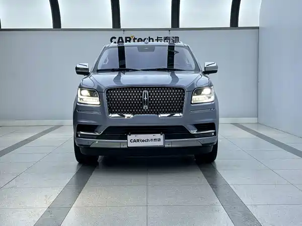 Lincoln Navigator 2019