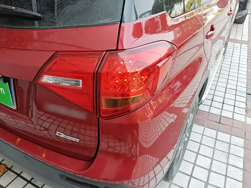 Suzuki Vitara 2016 — фото 8