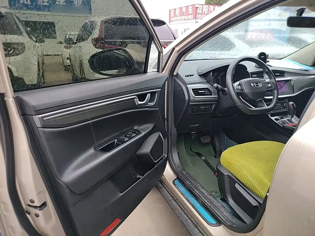 Geely Emgrand GS 2021 — фото 16