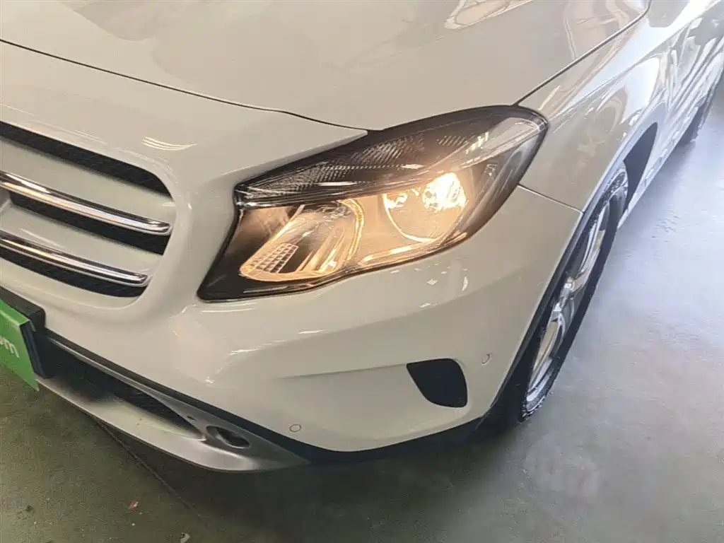 Mercedes-Benz GLA 2016 — фото 18