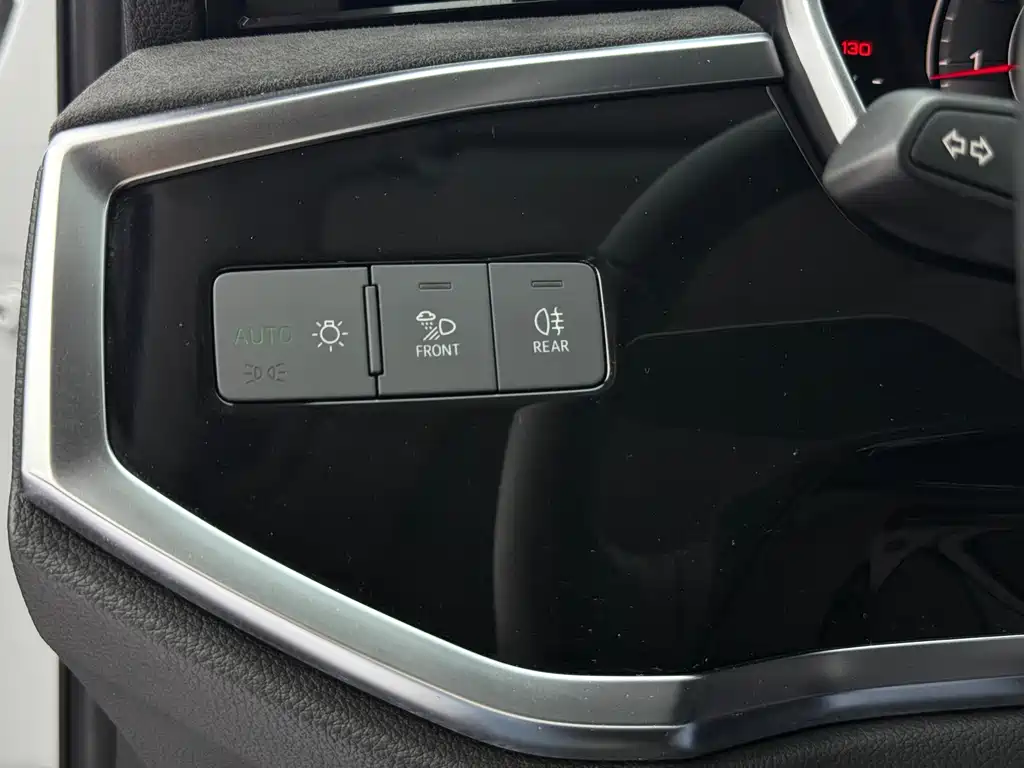 Audi Q3 2022 — фото 23