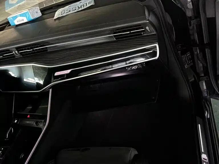 Audi A6L 2025