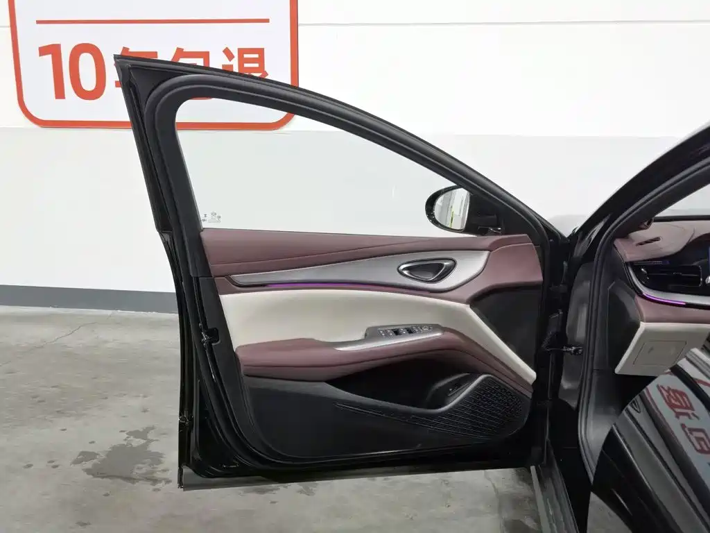 BYD Seal 07 DM-i 2026 — фото 8