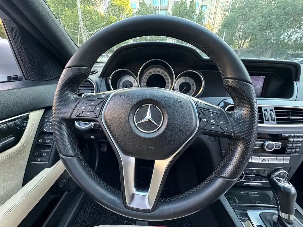 Mercedes-Benz C-Class 2013 — фото 21