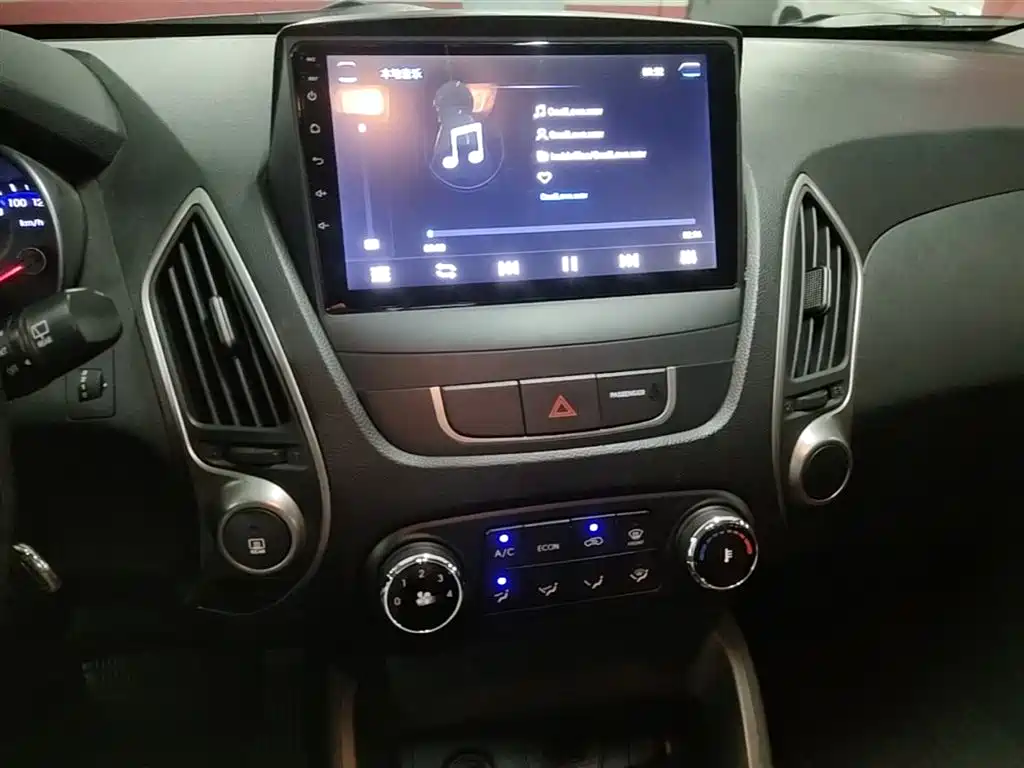 Hyundai ix35 2016 — фото 13