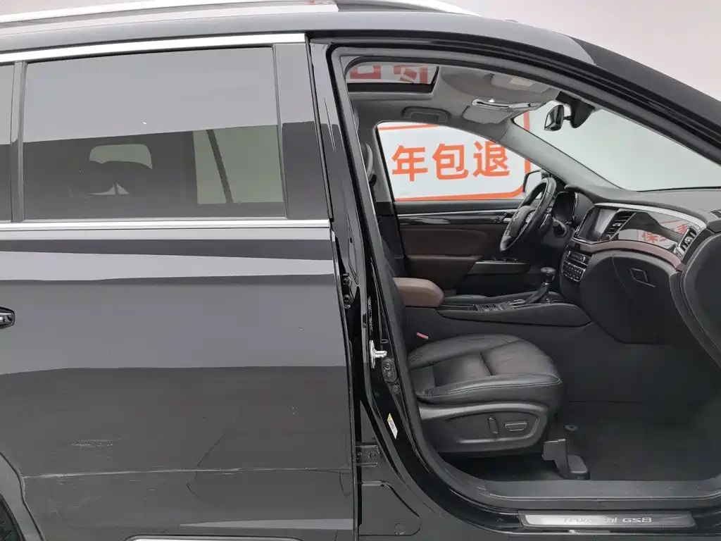 GAC Motor Trumpchi GS8 2018 — фото 23