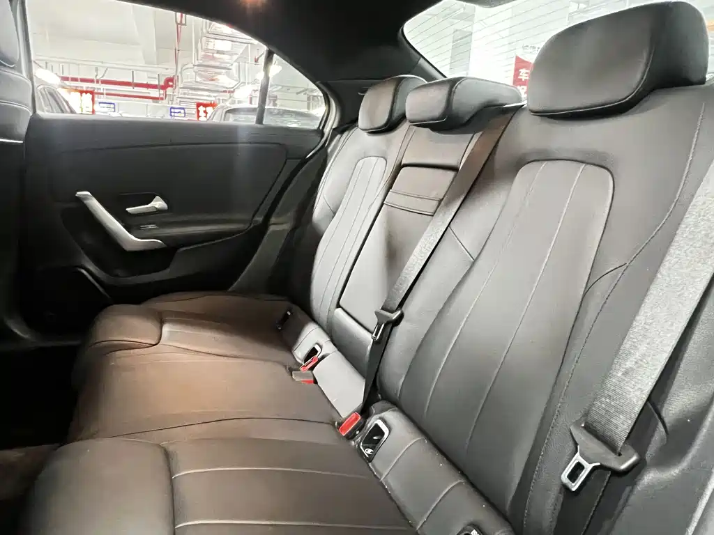 Mercedes-Benz A-Class 2021 — фото 10