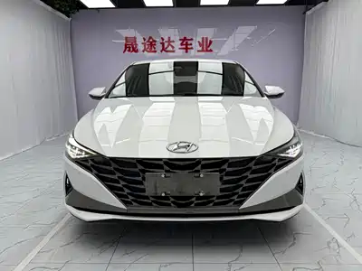 Hyundai Elantra 2022