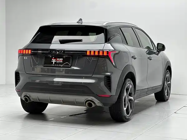 Lynk & Co 06 EM-P 2022