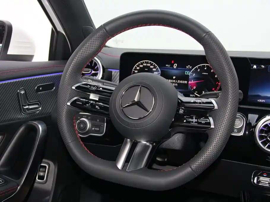 Mercedes-Benz A-Class 2024 — фото 15