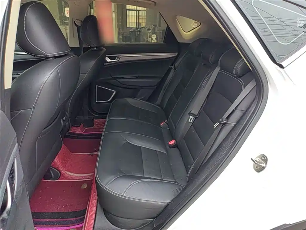Geely Emgrand GS 2019 — фото 17