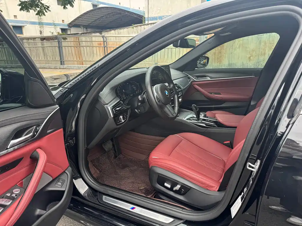 BMW 5 Series 2022