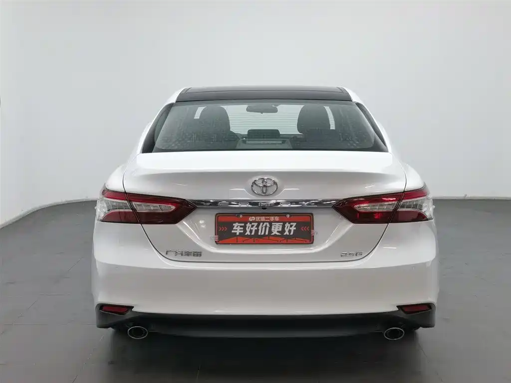 Toyota Camry 2020 — фото 4