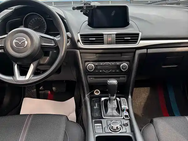 Mazda 3 Axela 2020