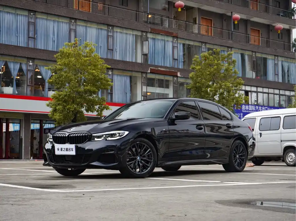 BMW 3 Series 2022