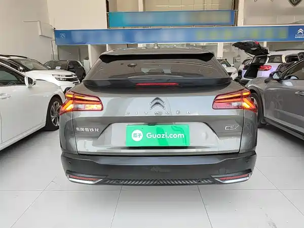 Citroën Versailles C5 X 2021
