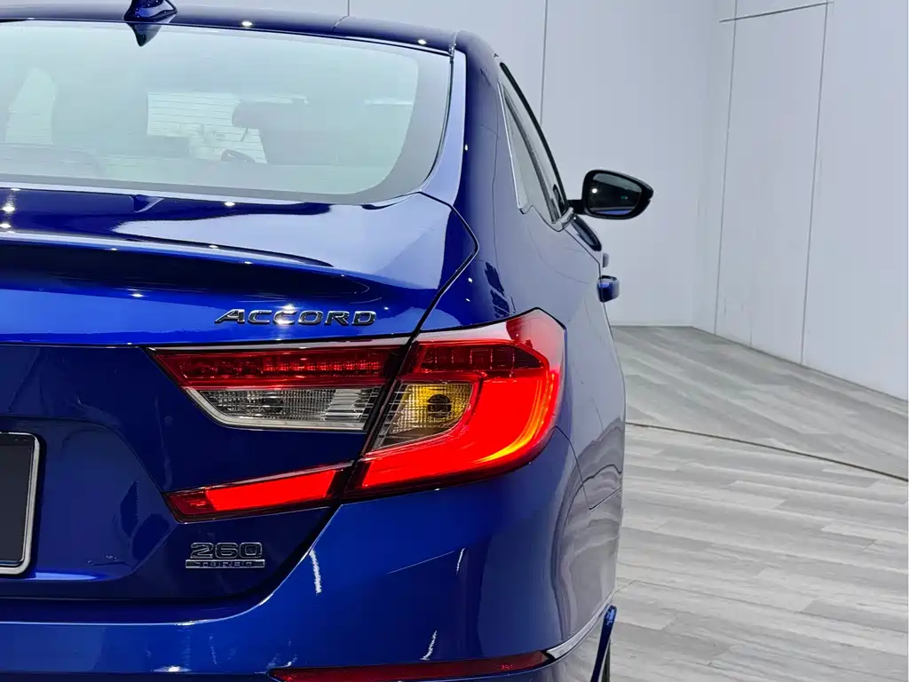 Honda Accord 2018 — фото 26