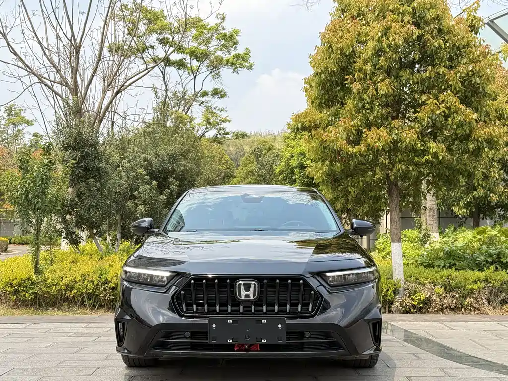 Honda Inspire 2025 — фото 2
