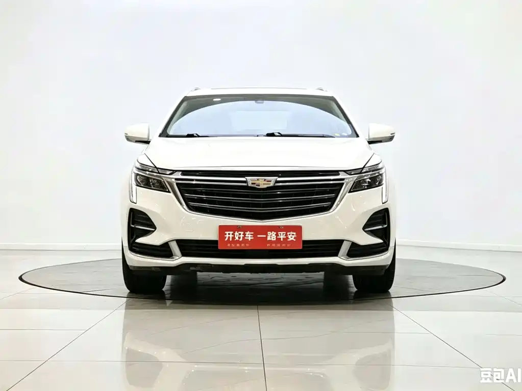 Cadillac XTS 2019 — фото 1
