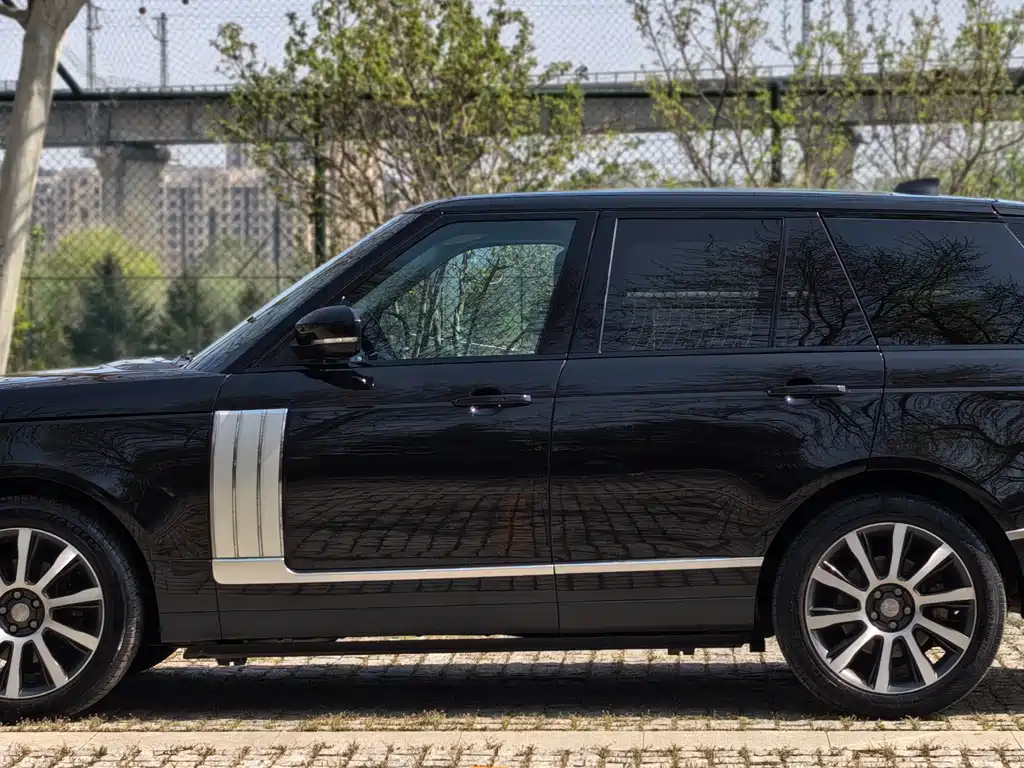 Land Rover Range Rover 2018 — фото 4