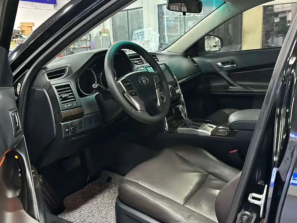 Toyota Reiz 2017