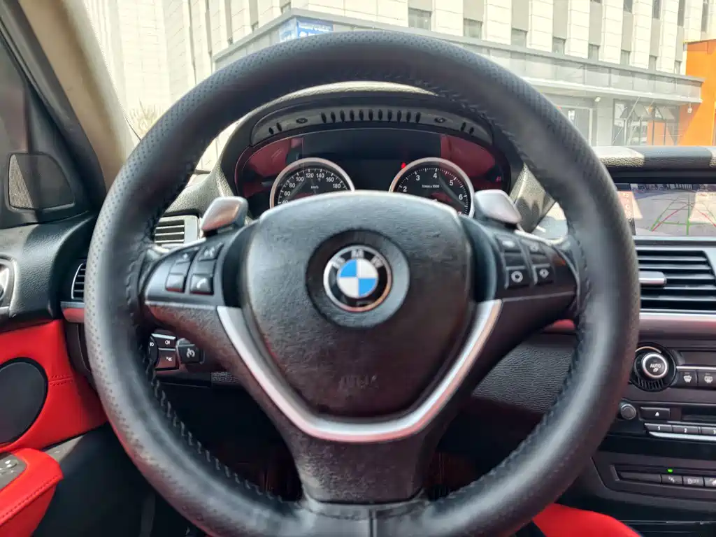 BMW X6 2011 — фото 18