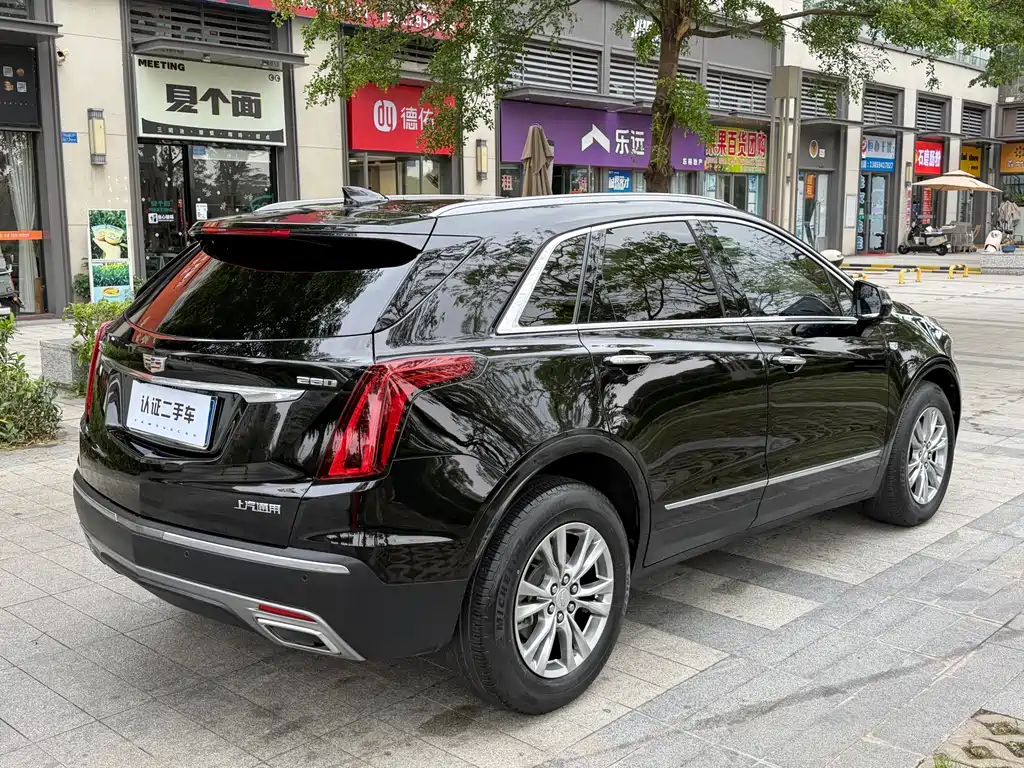 Cadillac XT5 2021 — фото 12