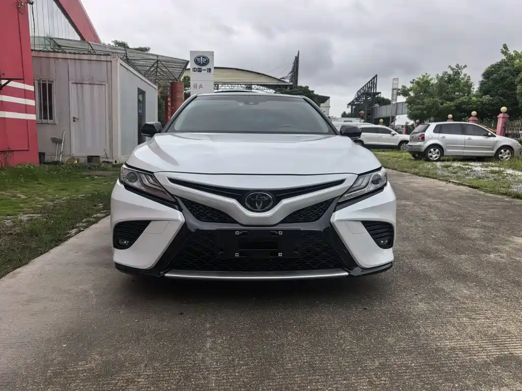 Toyota Camry 2018