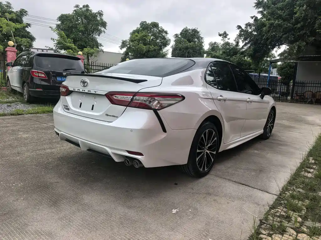 Toyota Camry 2018