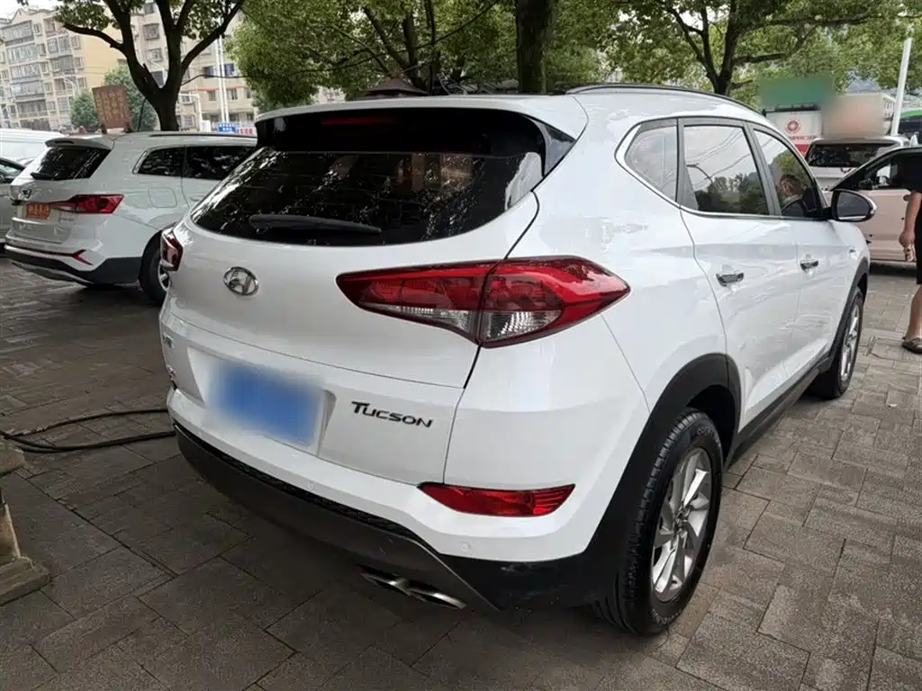 Hyundai Tucson 2016 — фото 8