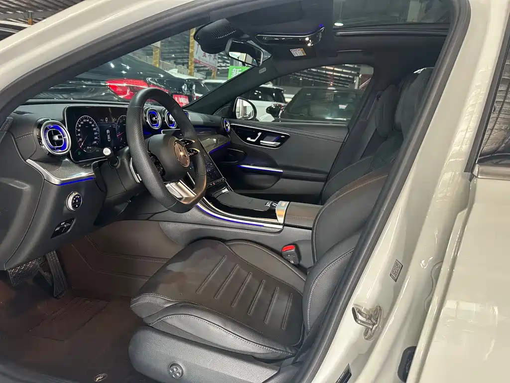 Mercedes-Benz C-Class 2023 — фото 8