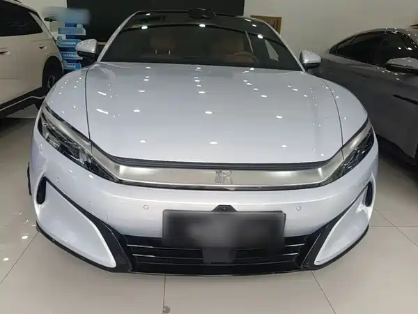 BYD Han L 2025