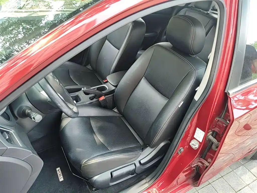 Nissan Tiida 2020 — фото 14