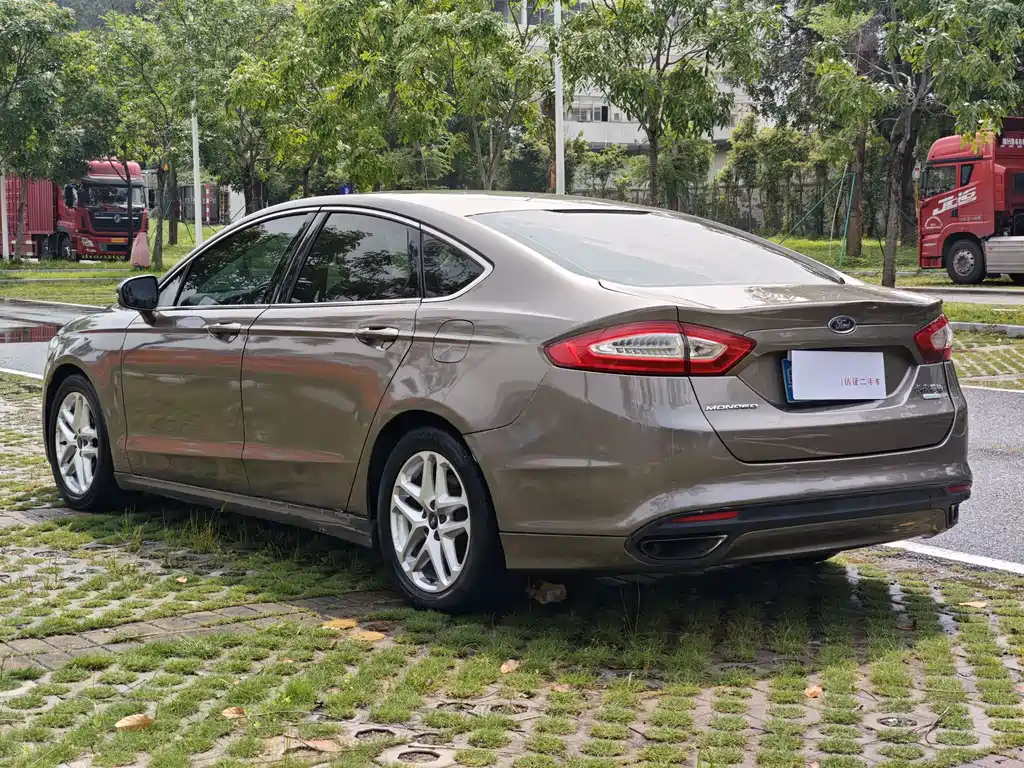 Ford Mondeo 2013 — фото 7
