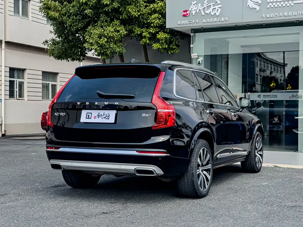 Volvo XC90 2021 — фото 5