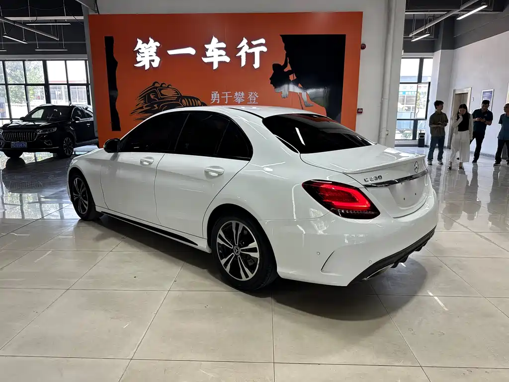 Mercedes-Benz C-Class 2020 — фото 4