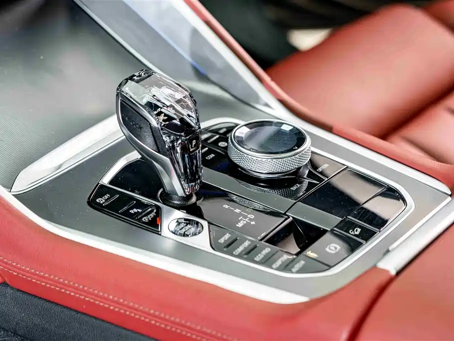 BMW X6 2021 — фото 11