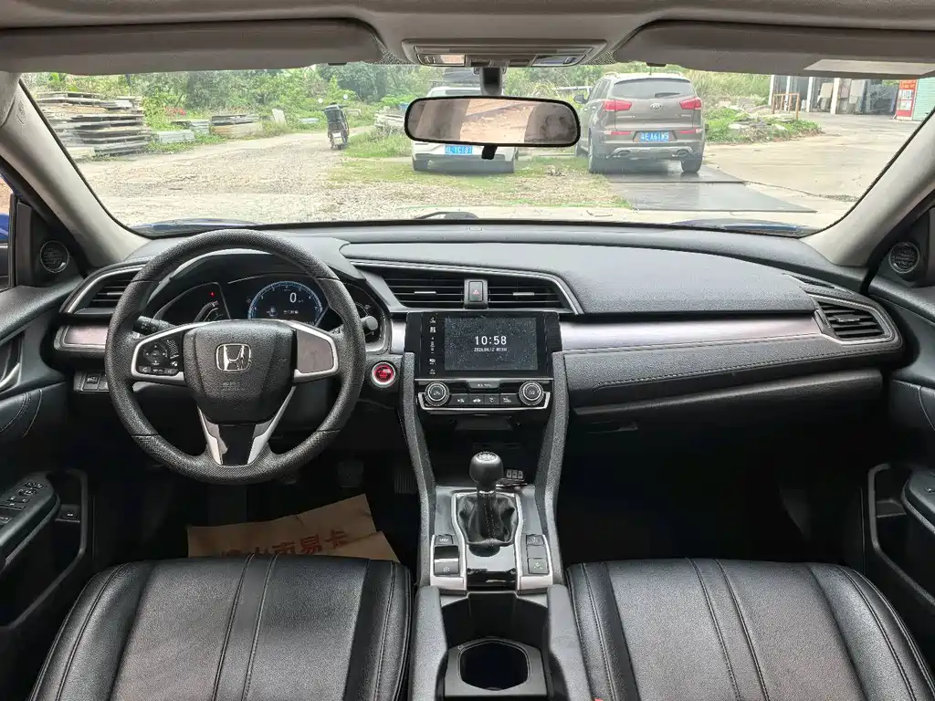 Honda Civic 2018 — фото 13
