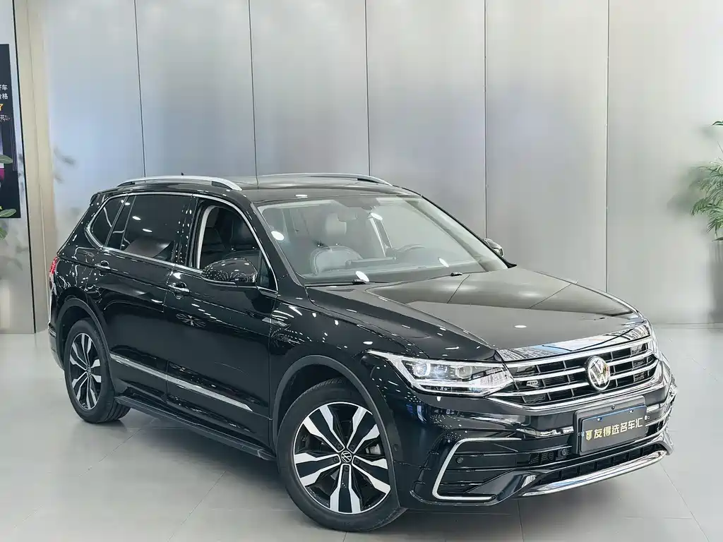 Volkswagen Tiguan L 2024 — фото 2