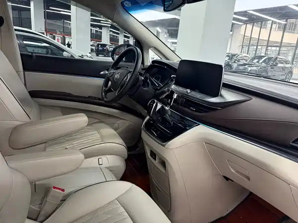Buick GL8 2021