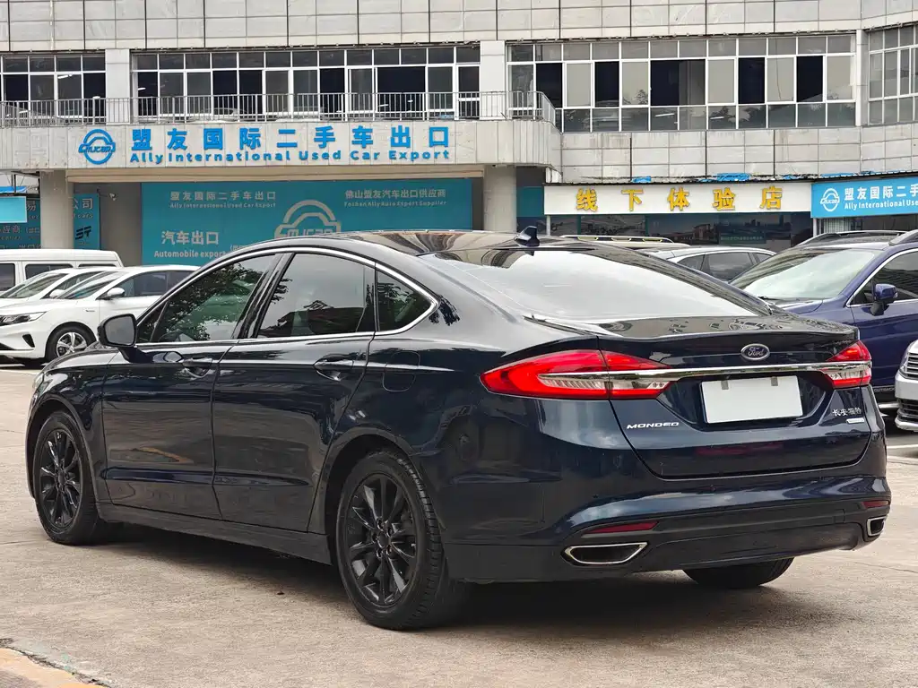 Ford Mondeo 2018 — фото 18
