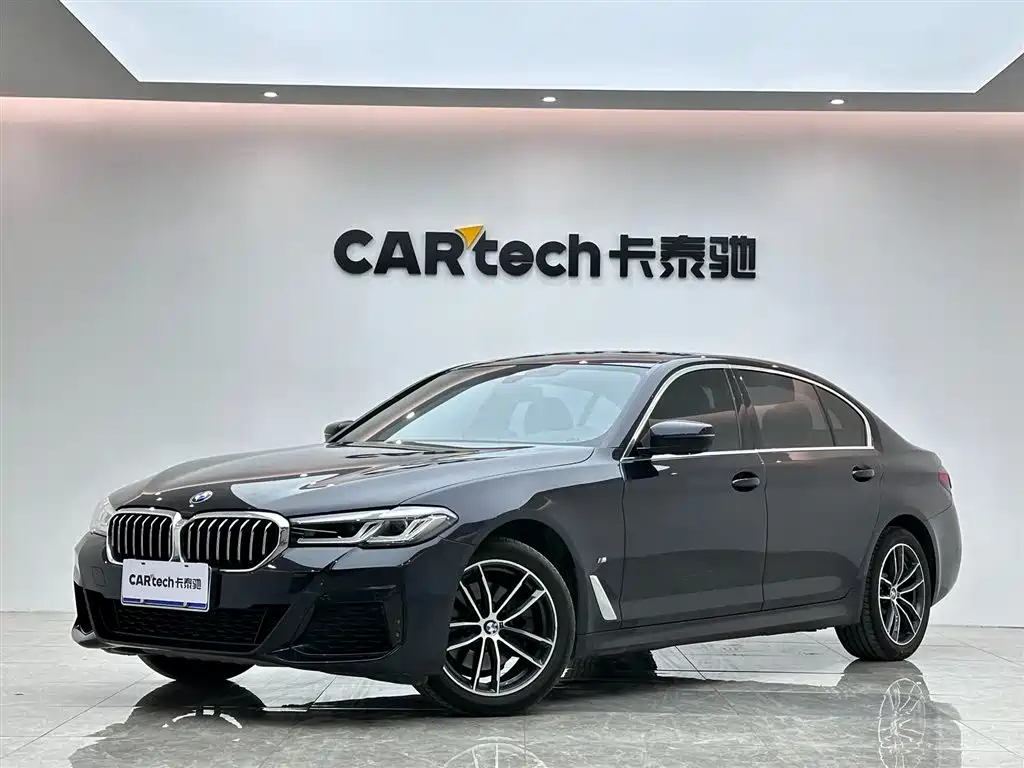 BMW 5 Series 2021 — фото 1