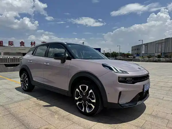 Lynk & Co 06 2022