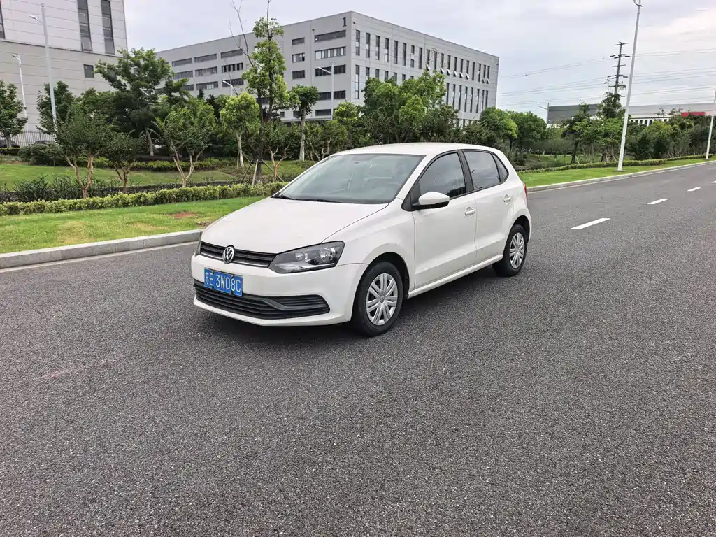 Volkswagen Polo 2016